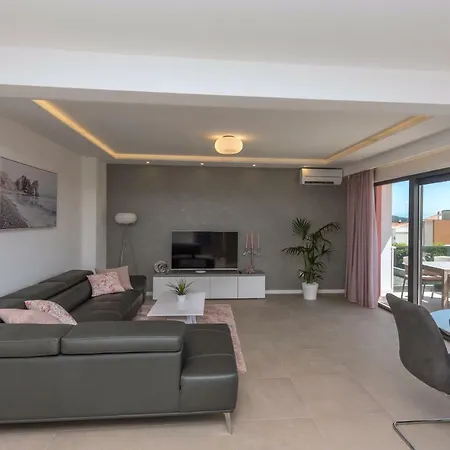 Apartment Vid - Exklusiv
